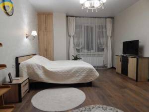 3-комн., 95 кв. м., Пишоновская, Центр, Одесса, Приморский